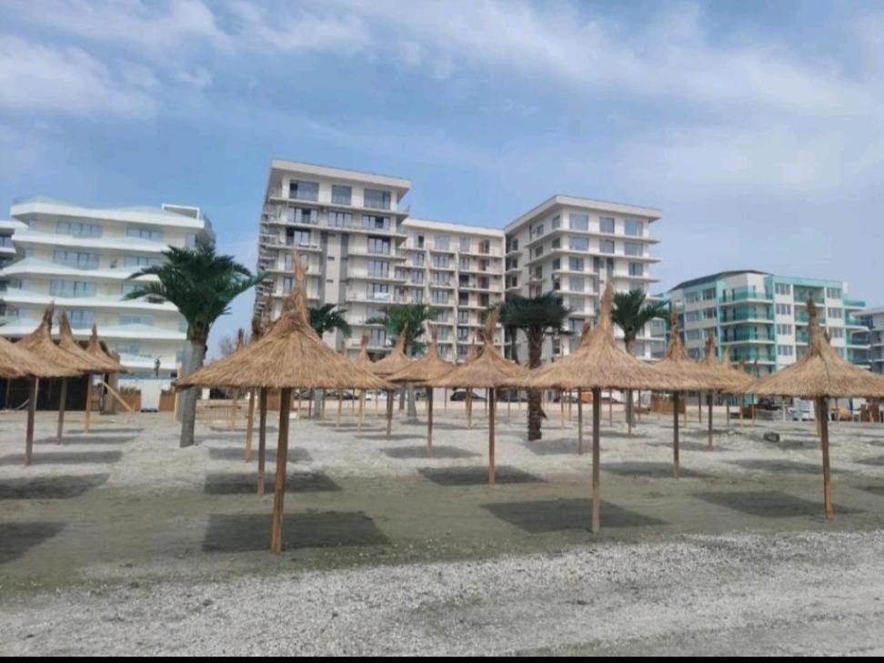 Beach Residence 18 Mamaia Nord นาโวดาริ ภายนอก รูปภาพ
