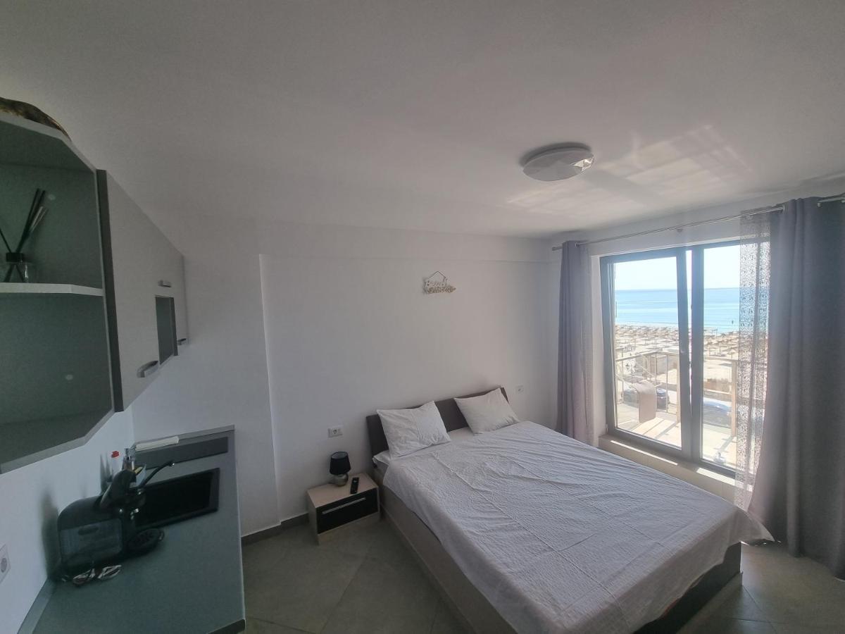 Beach Residence 18 Mamaia Nord นาโวดาริ ภายนอก รูปภาพ
