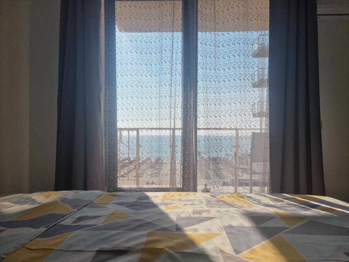 Beach Residence 18 Mamaia Nord นาโวดาริ ภายนอก รูปภาพ